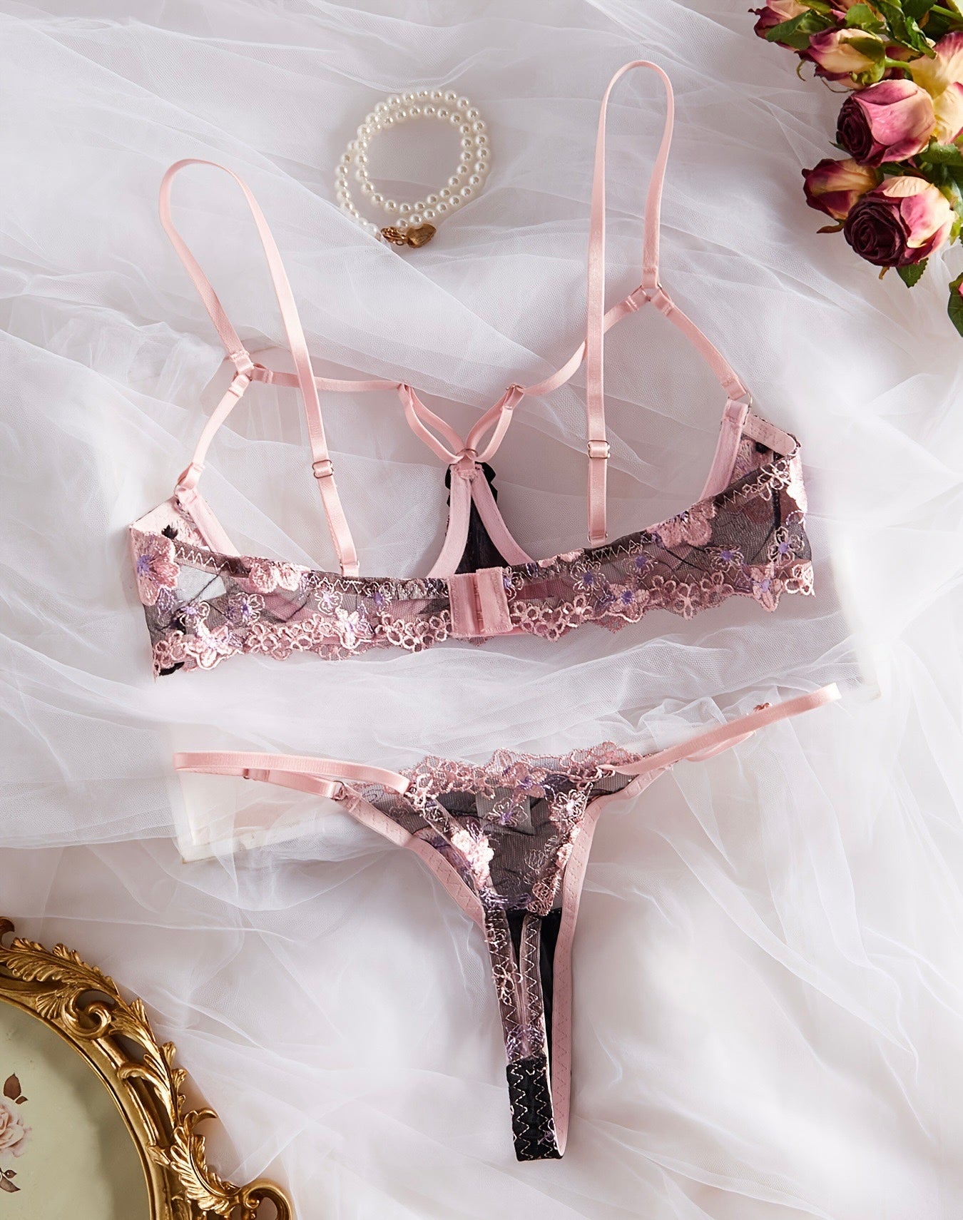 Lili Lingerie